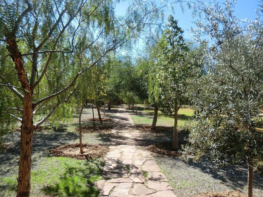 Villa Agora, Villa A La Campagne Proche Marrakech Sidi Abdallah Ghiat Bagian luar foto